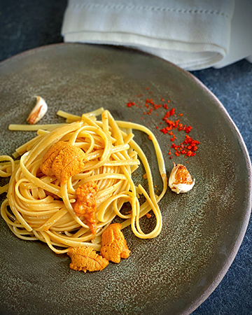 Linguine with Sea Urchin by Elisa and Ben Lai, Food Specialist, Blogger, Italy, USA