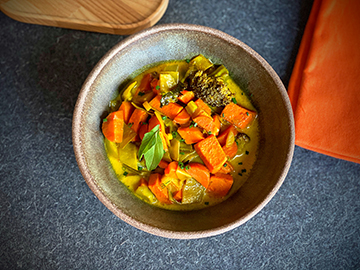 Vegan Orange Coconut Curry - Vegan, Dairy-Free and Gluten-Free by Elisa and Ben Lai, Food Specialist, Blogger, Italy, USA