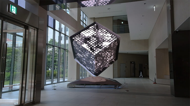 Cube (2) by Soon Cho, Claude Studio, Media Art, S. Korea