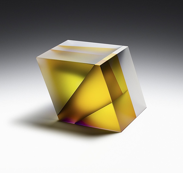 Parallelepiped segmentation, 9 x 12 x 9.75 inch, 2017 by Jiyong Lee, Glass Artist, South Korea, USA