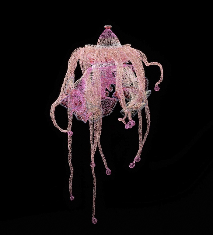 Pink Torus, 2021, Enamelled copper wire, H98 x W60 x L60 cm, Weaving Artist, Taiwan