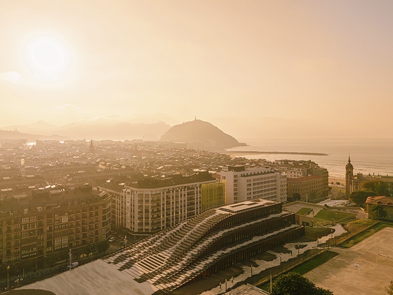 GOe's terraced roofscape extends the urban fabric toward the Cantabrian Sea and Mount Urgull.