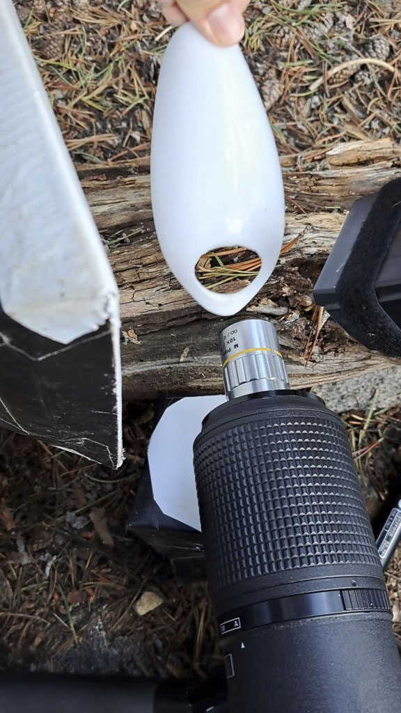 Field diffuser made from a white plastic scoop fitted over a microscope objective
