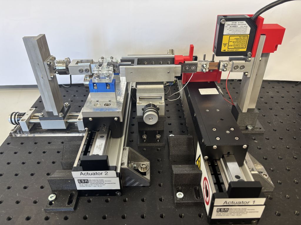 Heat-driven elastocaloric cooling prototype on the laboratory bench